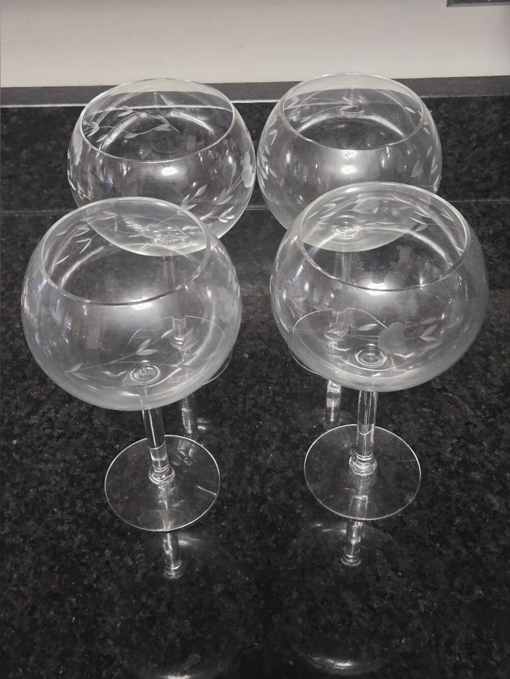 Princess House Etched Crystal Balloon Wine Glasses - Set of 4